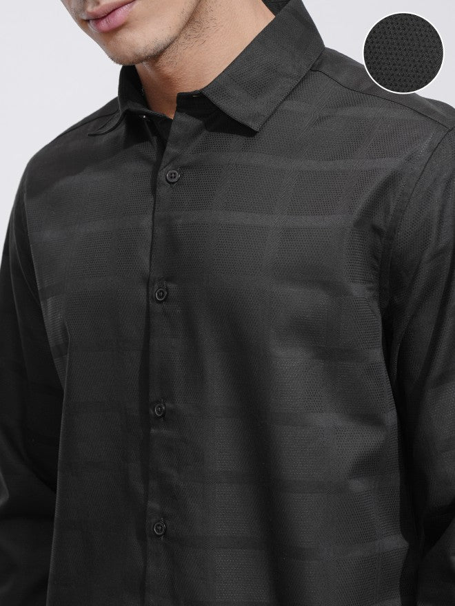 Highlander Men Black Textured Slim Fit Casual Shirt - Black - Image 5