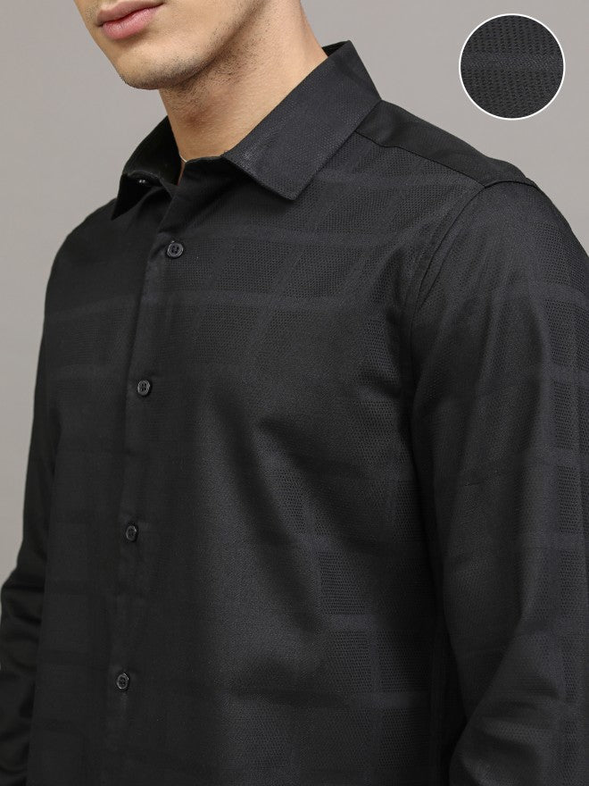 Highlander Men Black Textured Slim Fit Casual Shirt - Black - Image 5