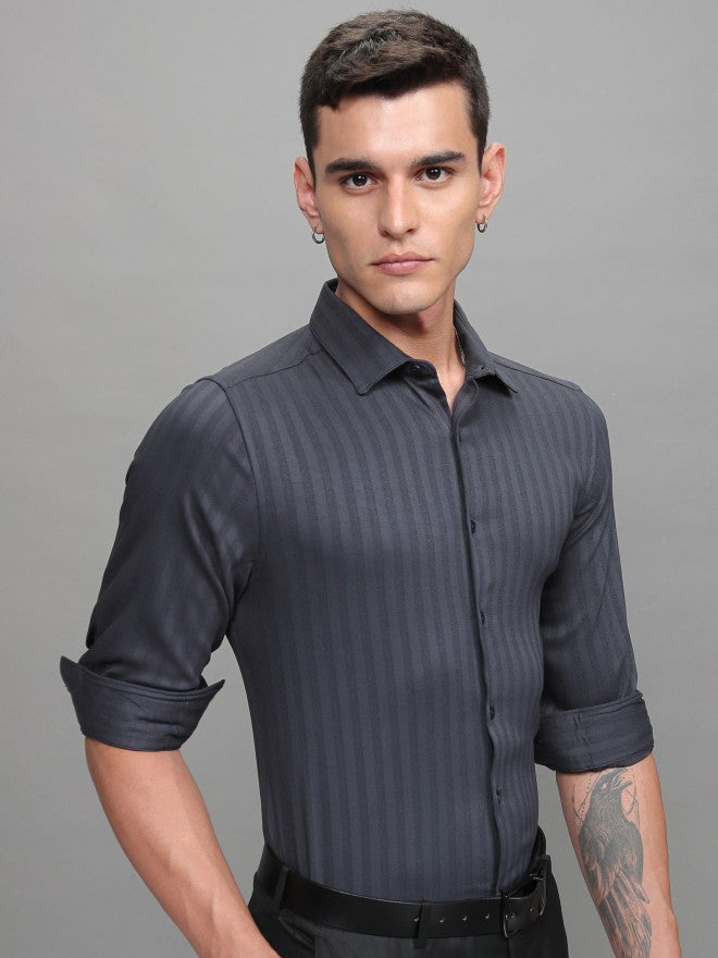 Highlander Men Navy Blue Striped Slim Fit Casual Shirt - Navy Blue - Image 6
