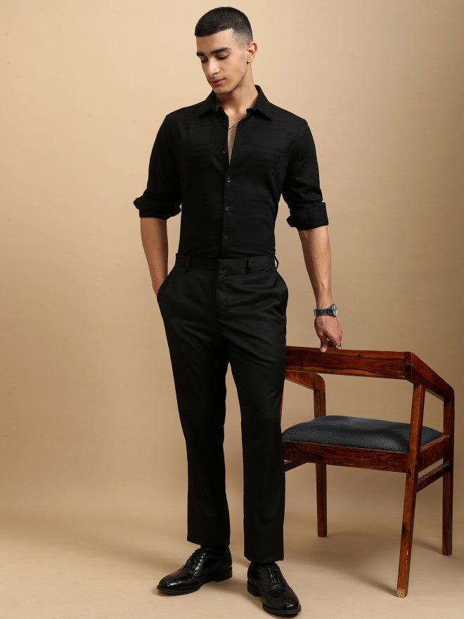 Highlander Men Black Textured Slim Fit Casual Shirt - Black - Image 2