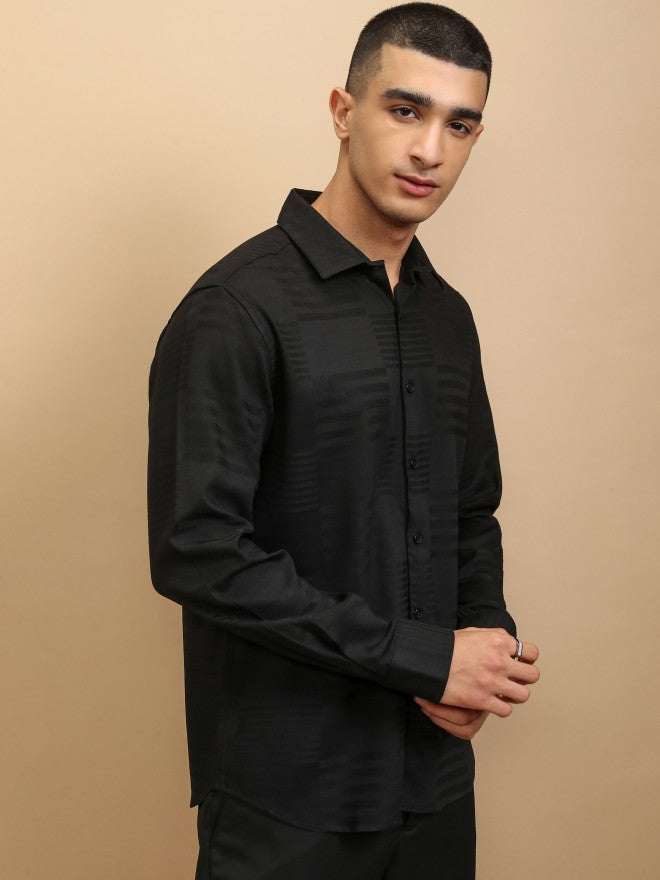 Highlander Men Black Textured Slim Fit Casual Shirt - Black - Image 6