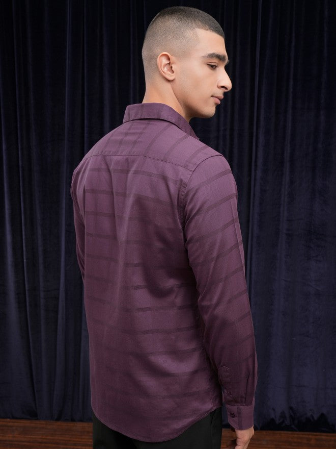 Highlander Men Purple Solid Slim Fit Casual Shirt - Purple - Image 3