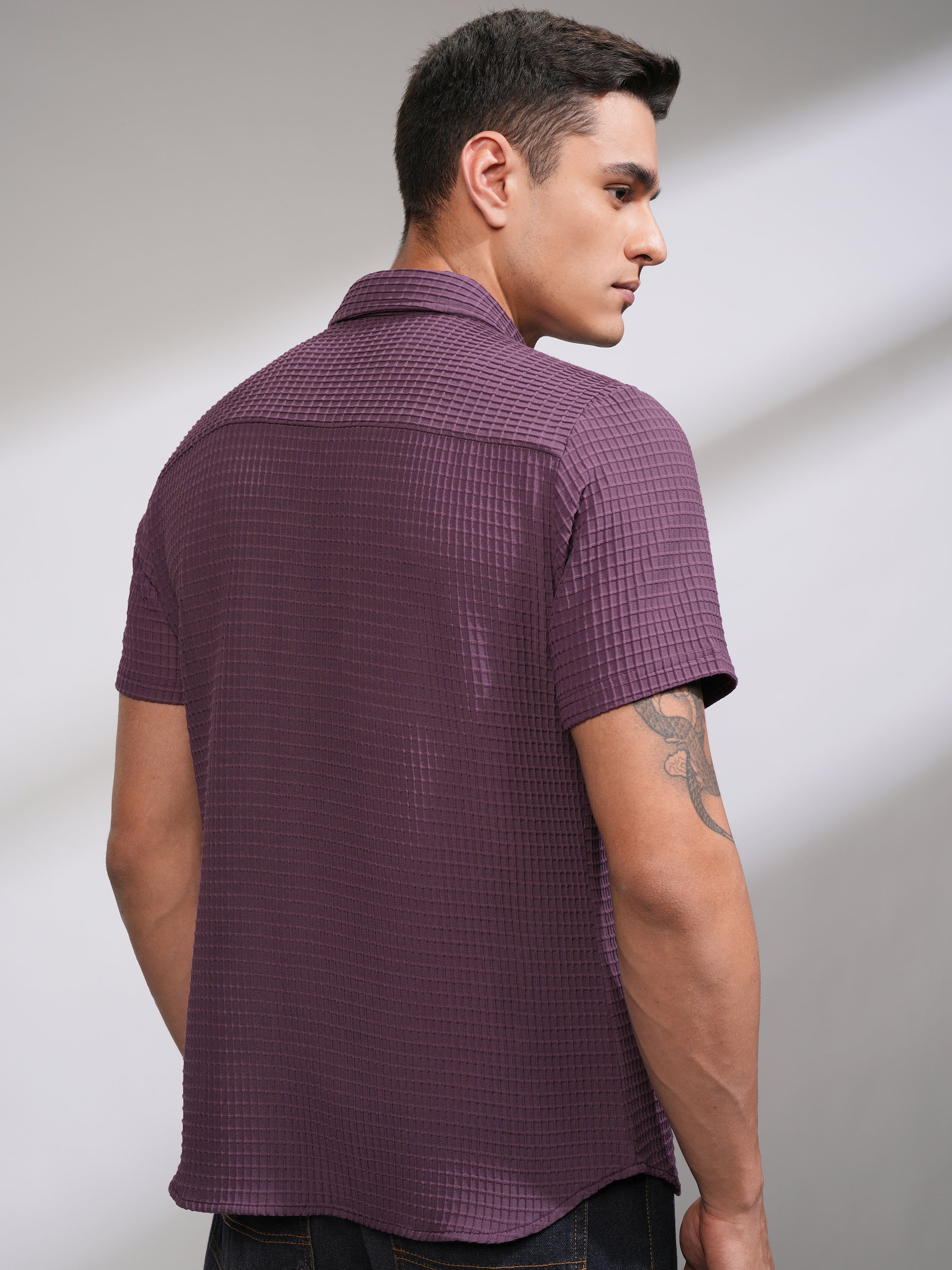 Highlander Men Purple Self Design Regular Fit Casual Shirt - Purple - Image 3
