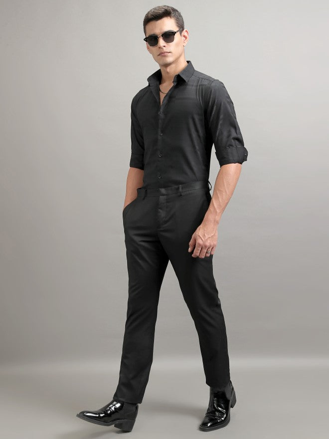 Highlander Men Black Textured Slim Fit Casual Shirt - Black - Image 2