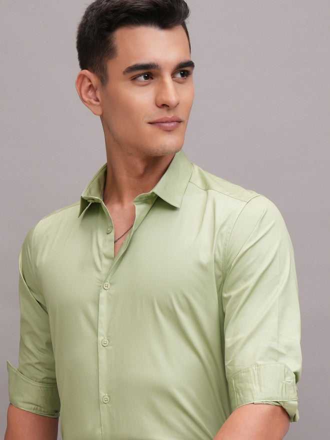 Highlander Men Green Solid Slim Fit Casual Shirt - Green - Image 1