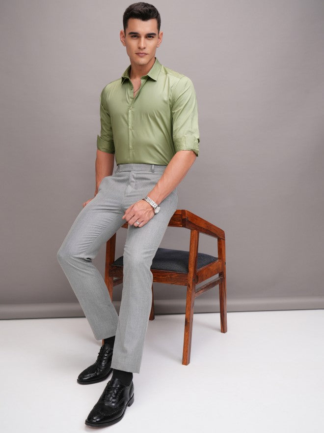Highlander Men Green Solid Slim Fit Casual Shirt - Green - Image 2