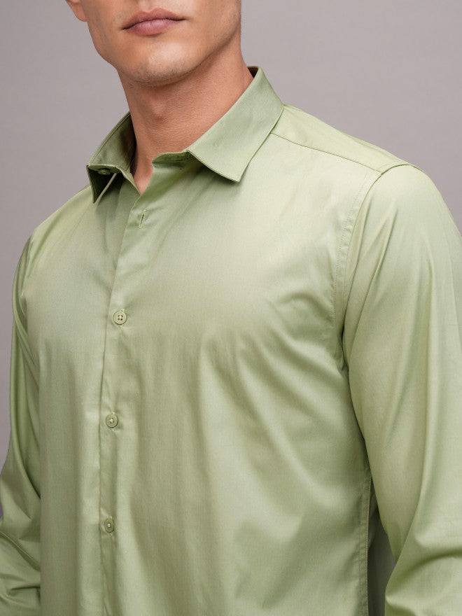 Highlander Men Green Solid Slim Fit Casual Shirt - Green - Image 5