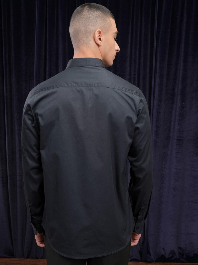 Highlander Men Navy Blue Solid Slim Fit Casual Shirt - Navy Blue - Image 3