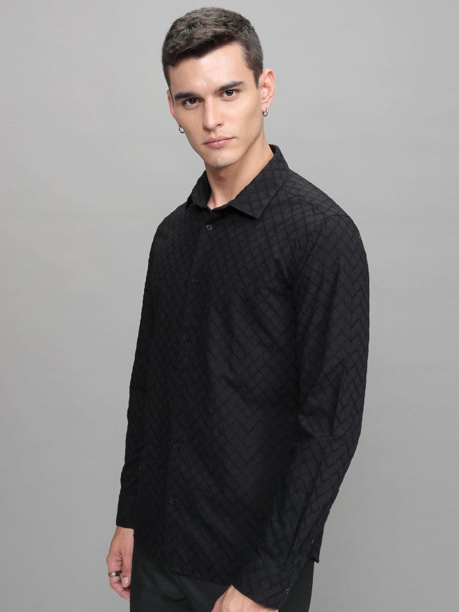 Highlander Men Black Textured Slim Fit Casual Shirt - Black - Image 4