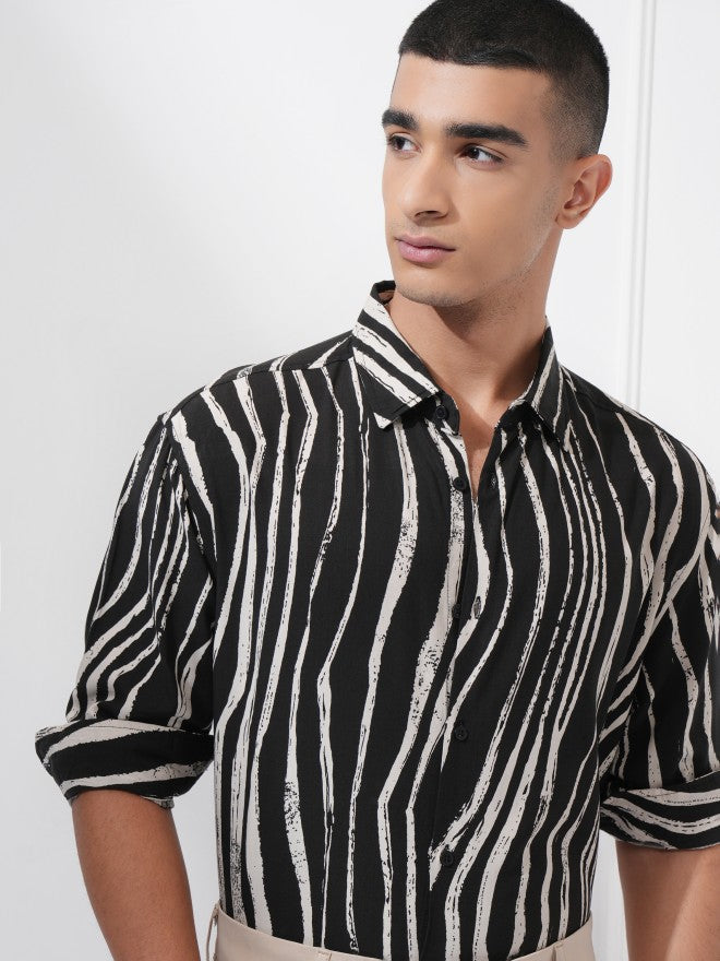 Highlander Men Black Printed Relaxed Fit Casual Shirt - Black - Image 1