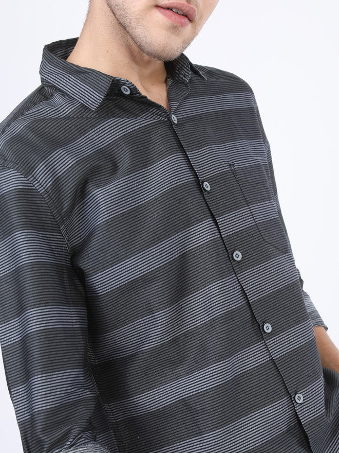 Highlander Men Black Striped Slim Fit Casual Shirt - Black - Image 5