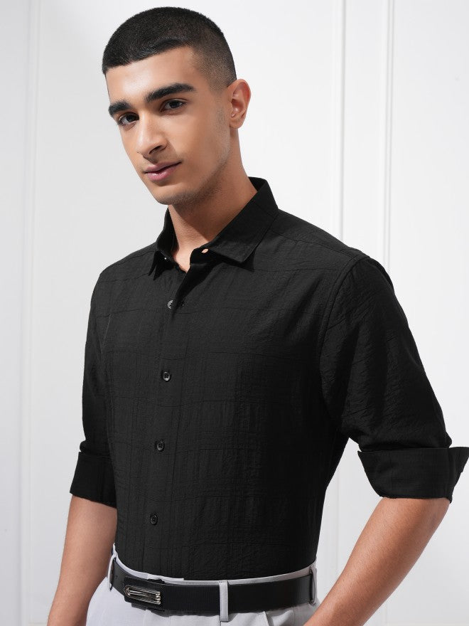 Highlander Men Black Textured Slim Fit Casual Shirt - Black - Image 4