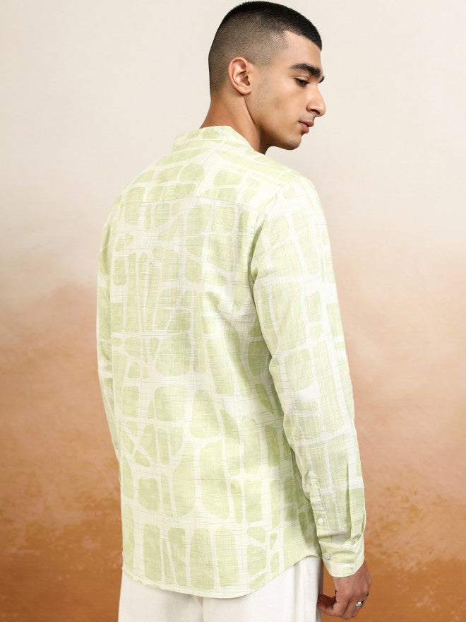 Highlander Men Green Printed Regular Fit Casual Shirt - Green - Image 3