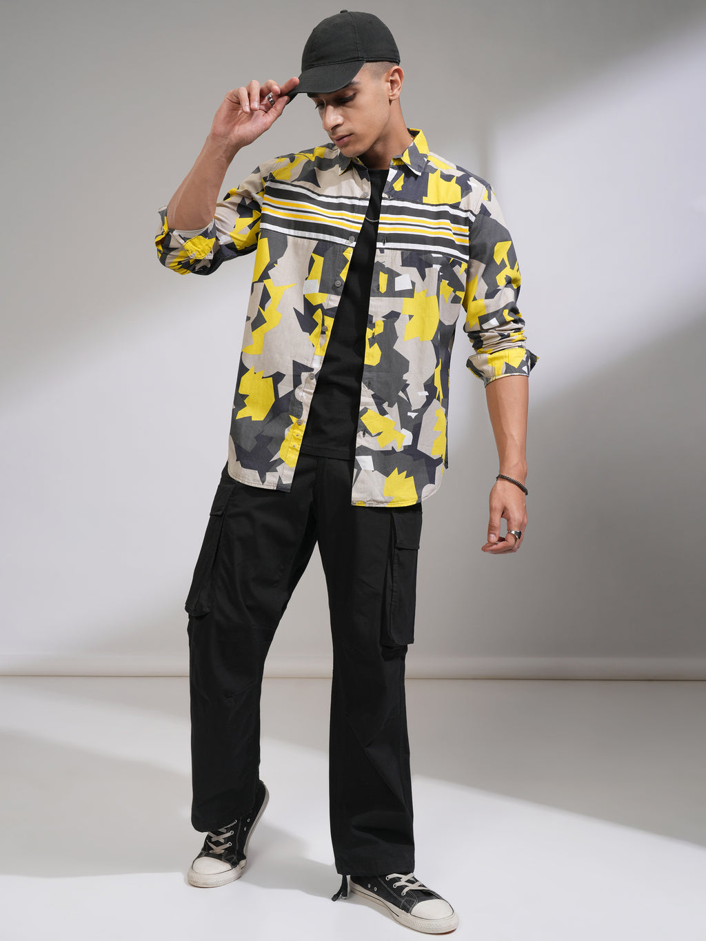 Highlander Men Olive Printed Slim Fit Casual Shirt - Olive - Image 2