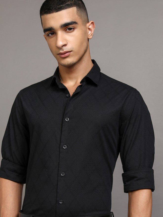 Highlander Men Black Textured Slim Fit Casual Shirts - Black - Image 1