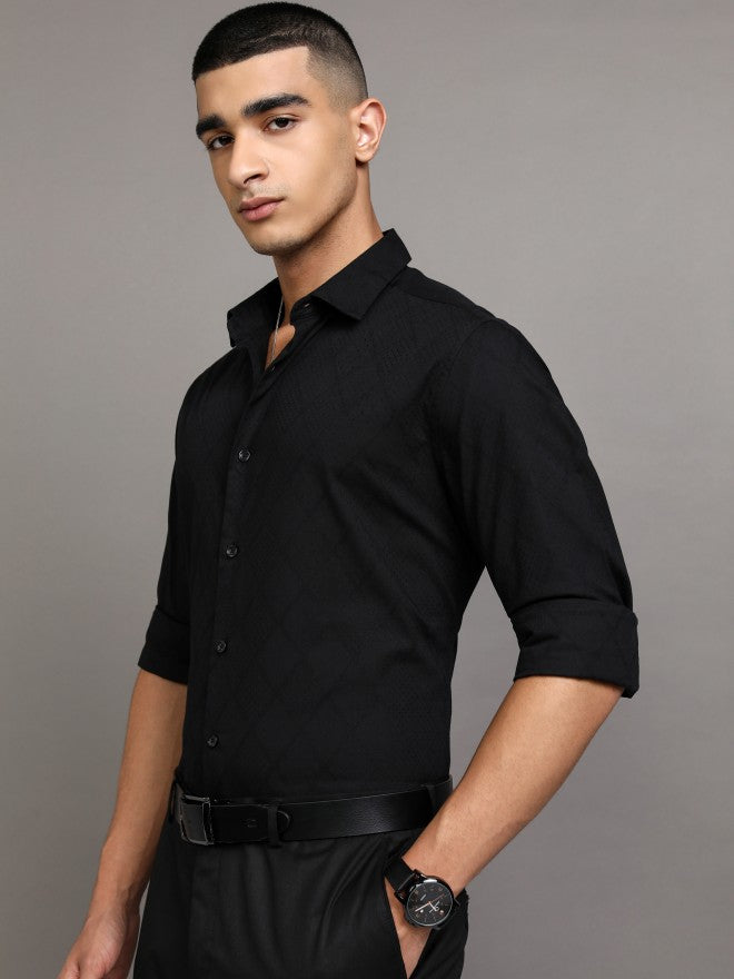 Highlander Men Black Textured Slim Fit Casual Shirts - Black - Image 4