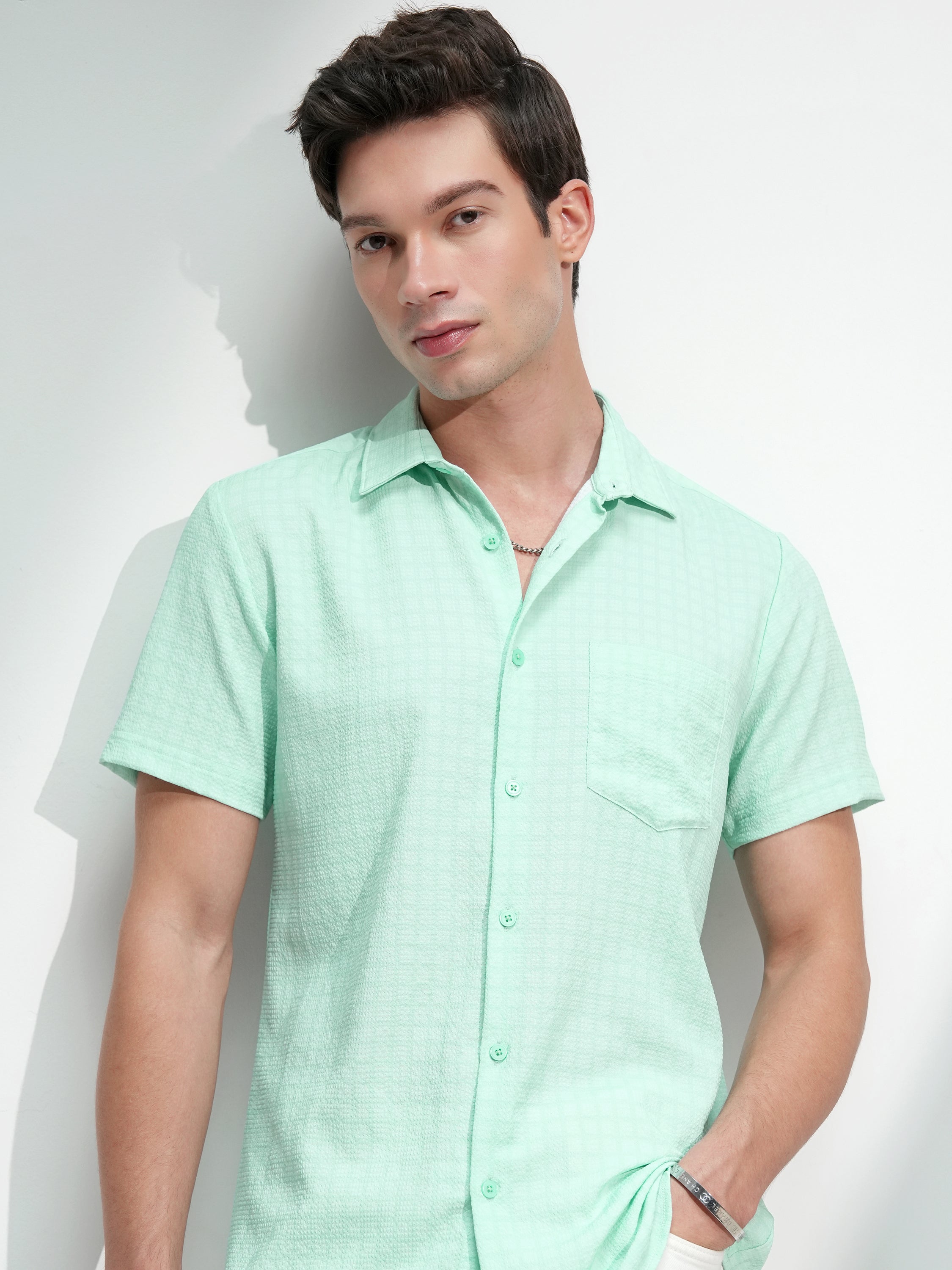 Highlander Men Green Checked Regular Fit Casual Shirt - Green - Image 1