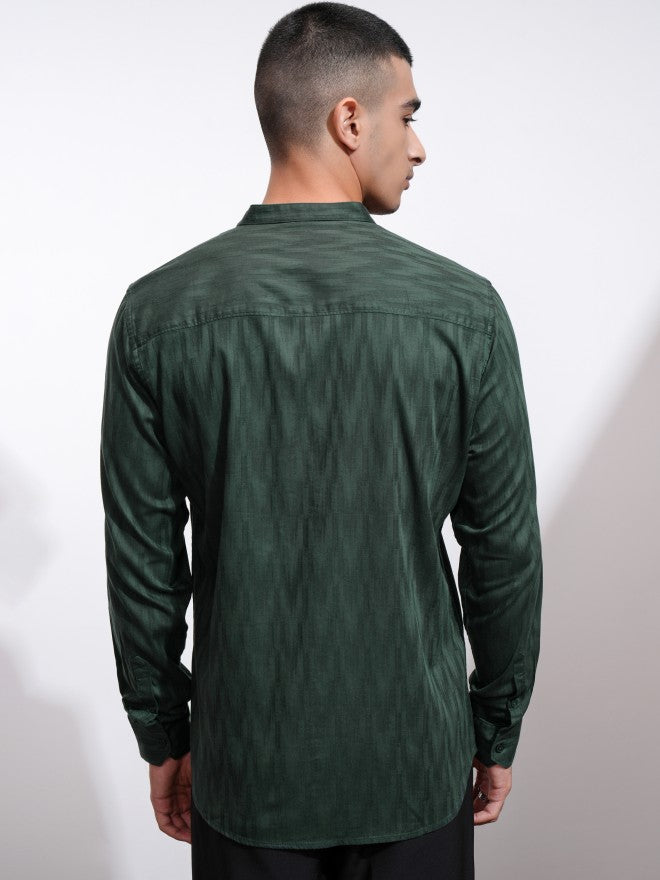 Highlander Men Green Textured Regular Fit Casual Shirt - Green - Image 3