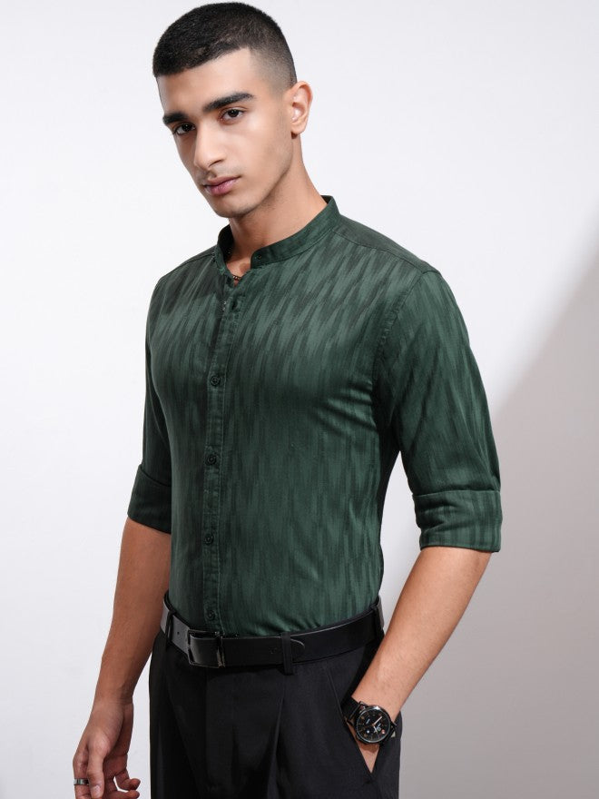 Highlander Men Green Textured Regular Fit Casual Shirt - Green - Image 4