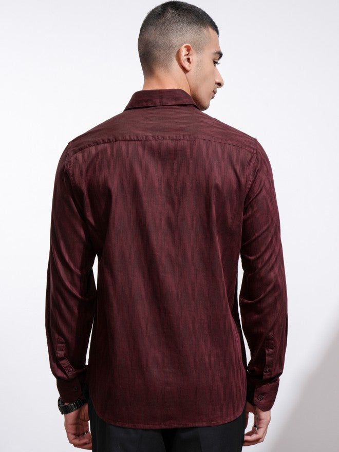 Highlander Men Maroon Textured Slim Fit Casual Shirt - Maroon - Image 3