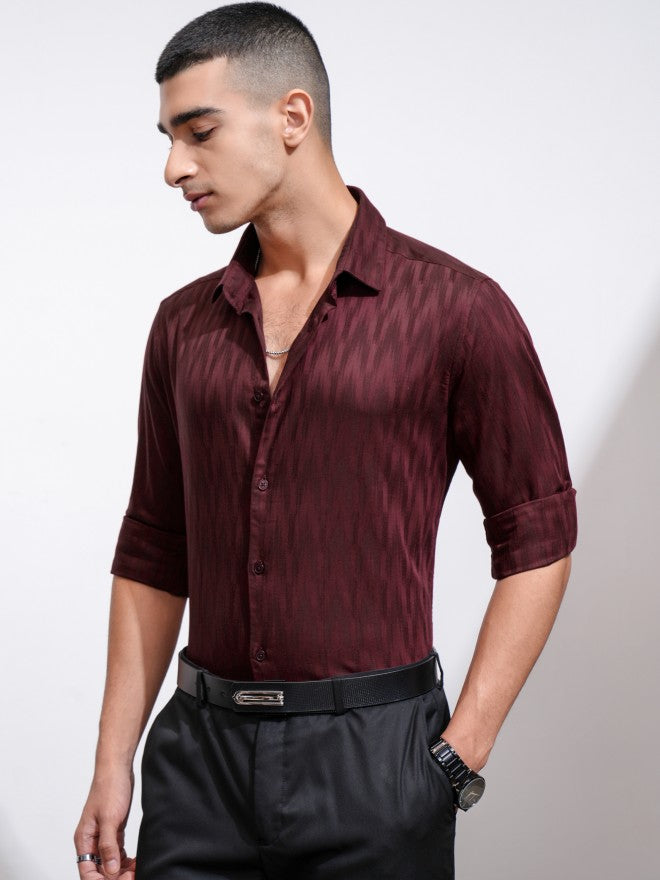 Highlander Men Maroon Textured Slim Fit Casual Shirt - Maroon - Image 4