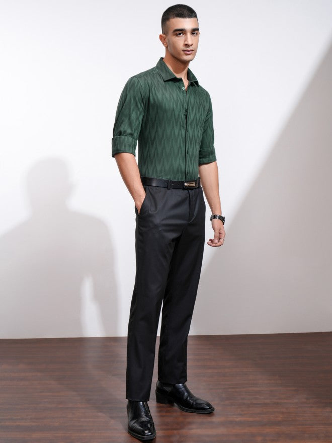 Highlander Men Green Textured Slim Fit Casual Shirt - Green - Image 2