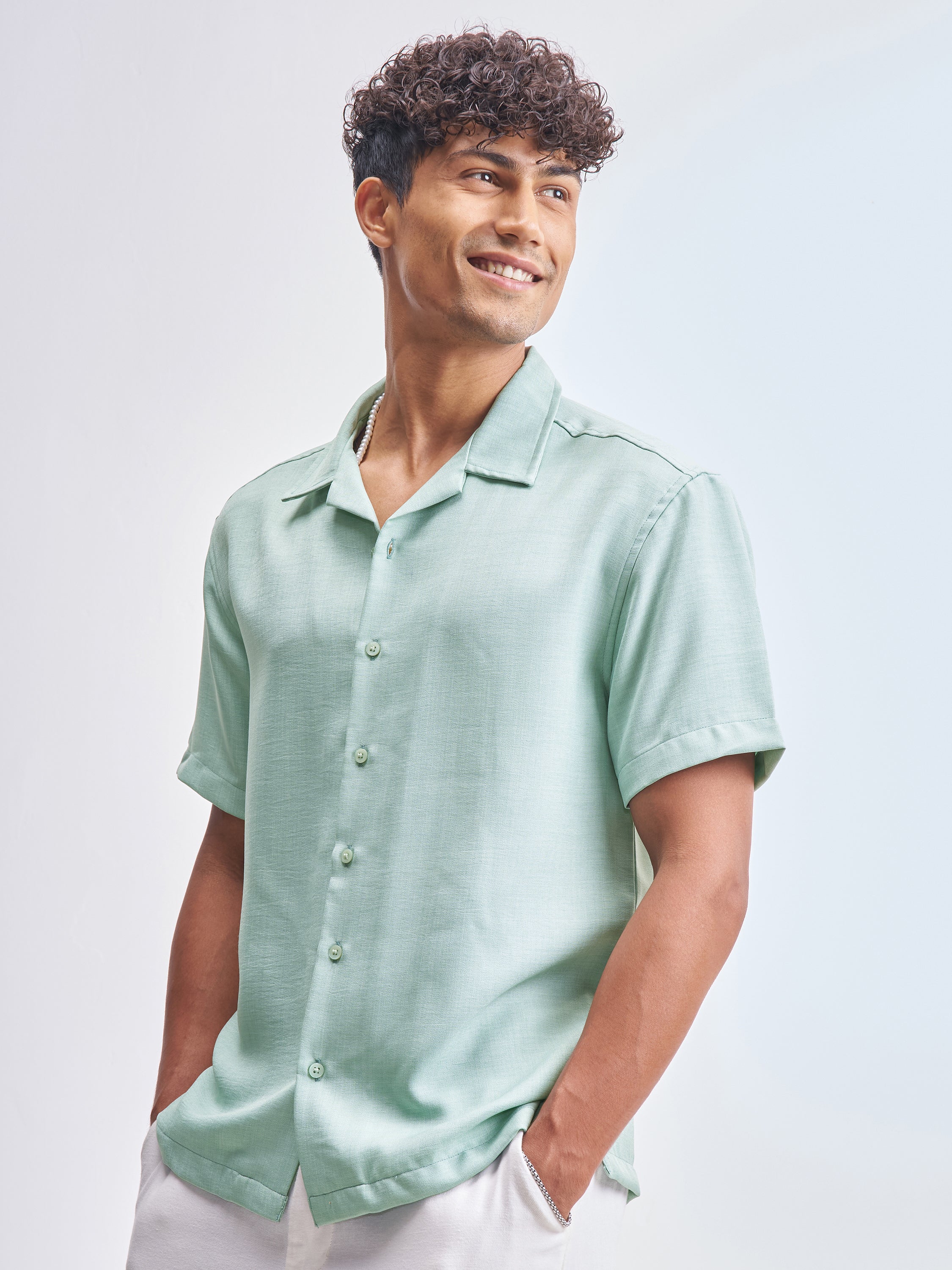 Highlander Men Green Solid Relaxed Fit Casual Shirt - Green - Image 4
