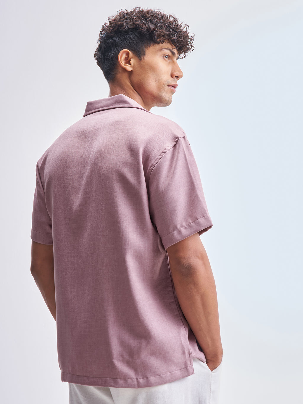 Highlander Men Lavender Solid Relaxed Fit Casual Shirt - Lavender - Image 3