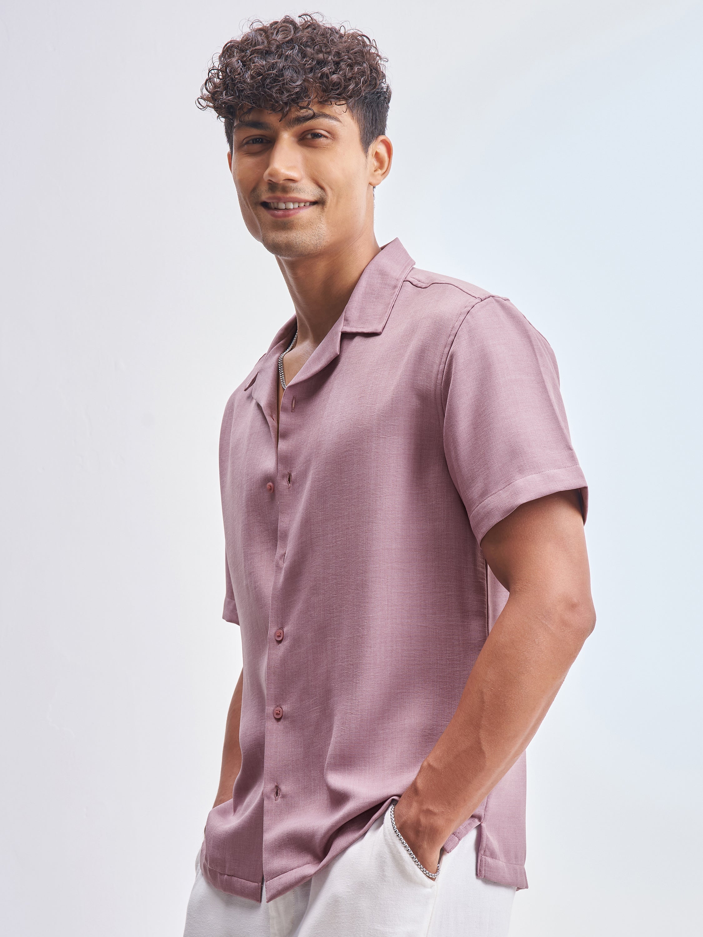 Highlander Men Lavender Solid Relaxed Fit Casual Shirt - Lavender - Image 4