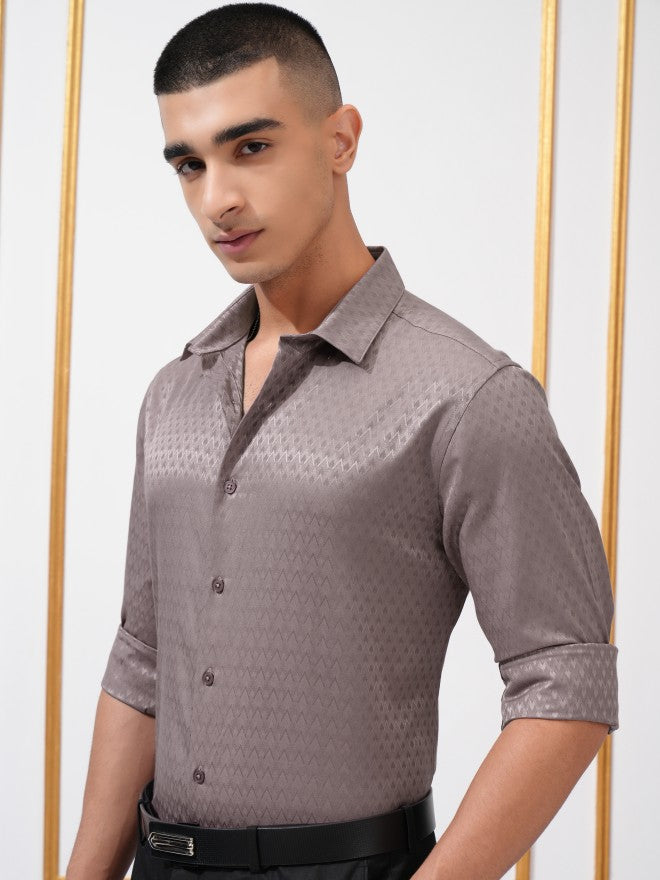 Highlander Men Pink Textured Slim Fit Casual Shirt - Pink - Image 4