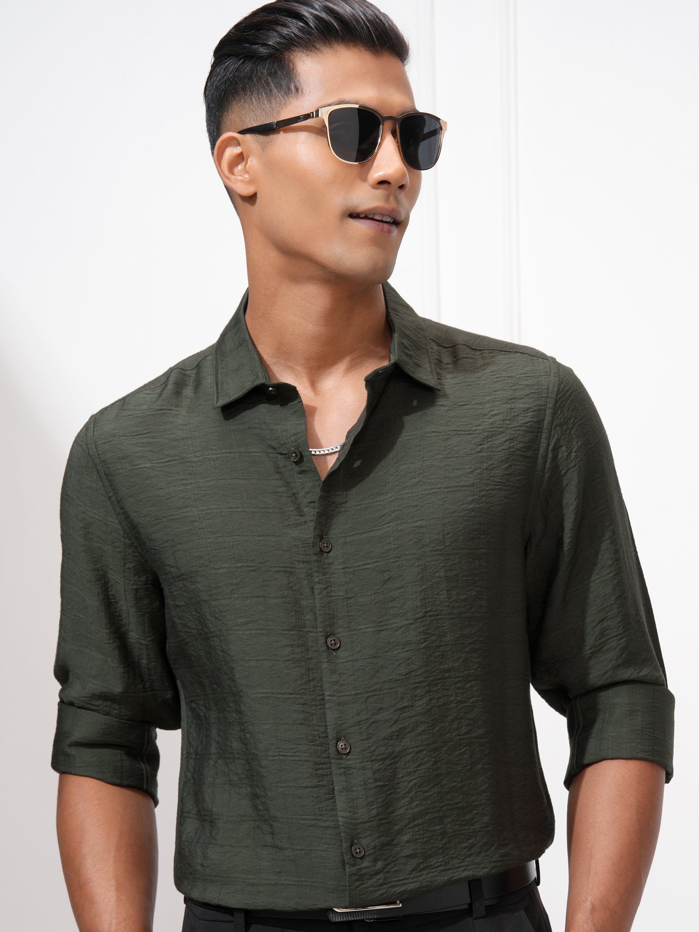 Highlander Men Olive Solid Slim Fit Casual Shirt - Olive - Image 1