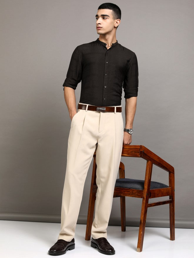 Highlander Men Black Textured Regular Fit Casual Shirt - Black - Image 2
