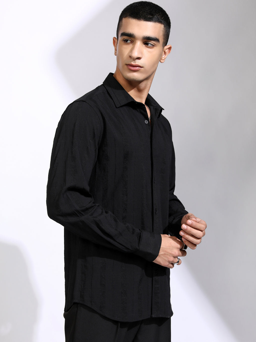 Highlander Men Black Striped Slim Fit Casual Shirt - Black - Image 6