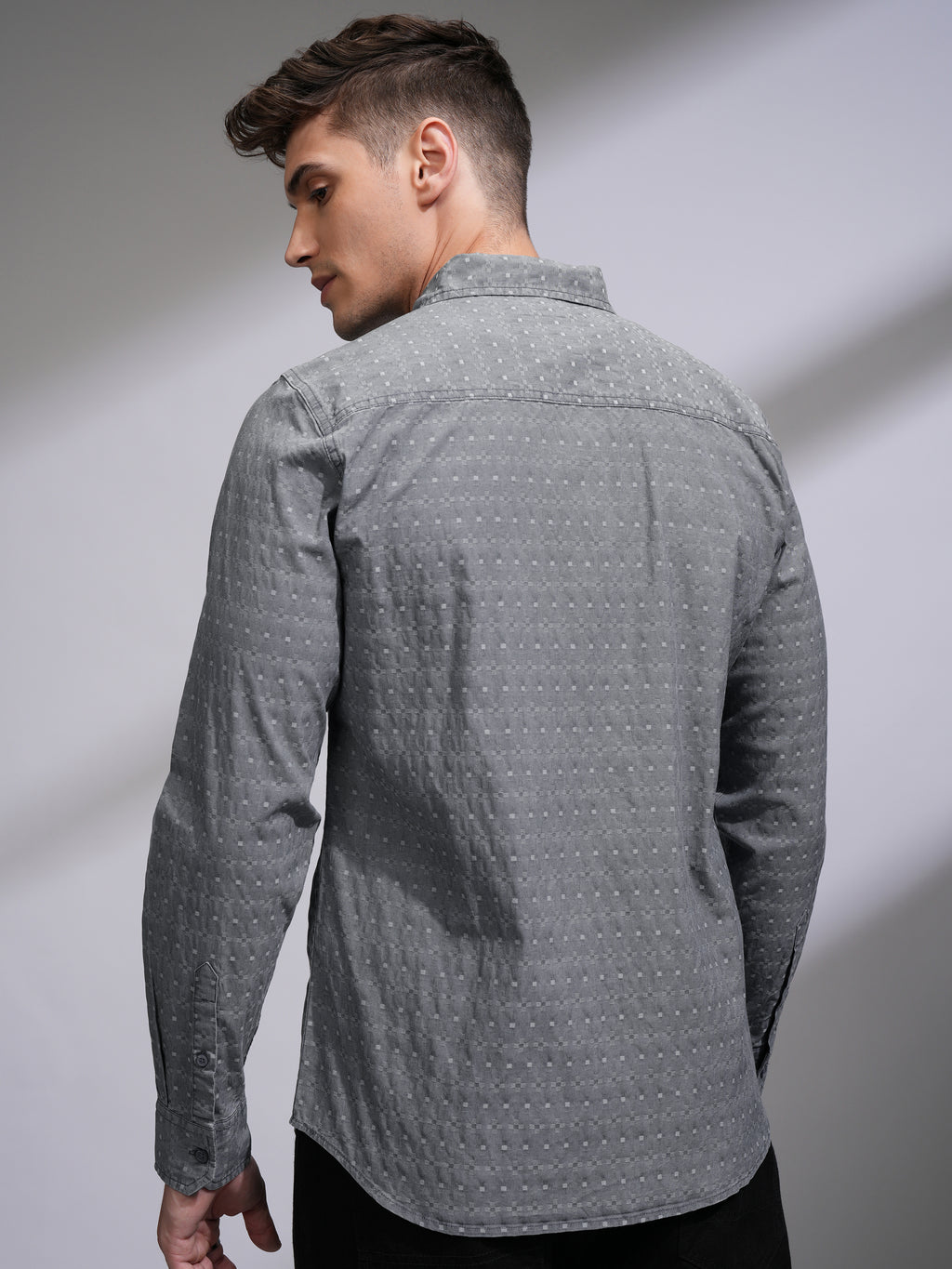 Highlander Men Grey Textured Regular Fit Casual Shirt - Grey - Image 3