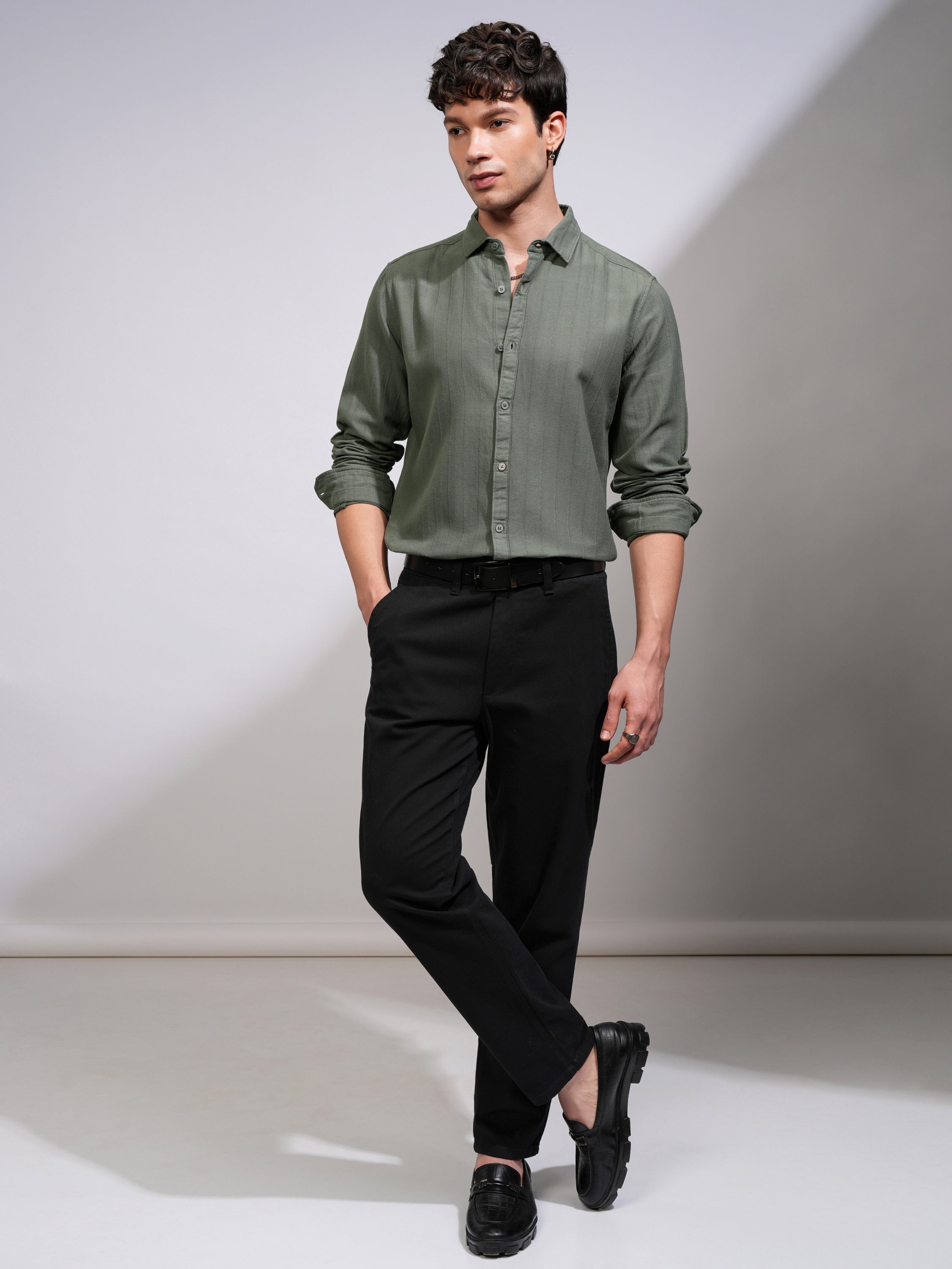 Highlander Men Green Self Design Regular Fit Casual Shirt - Green - Image 2