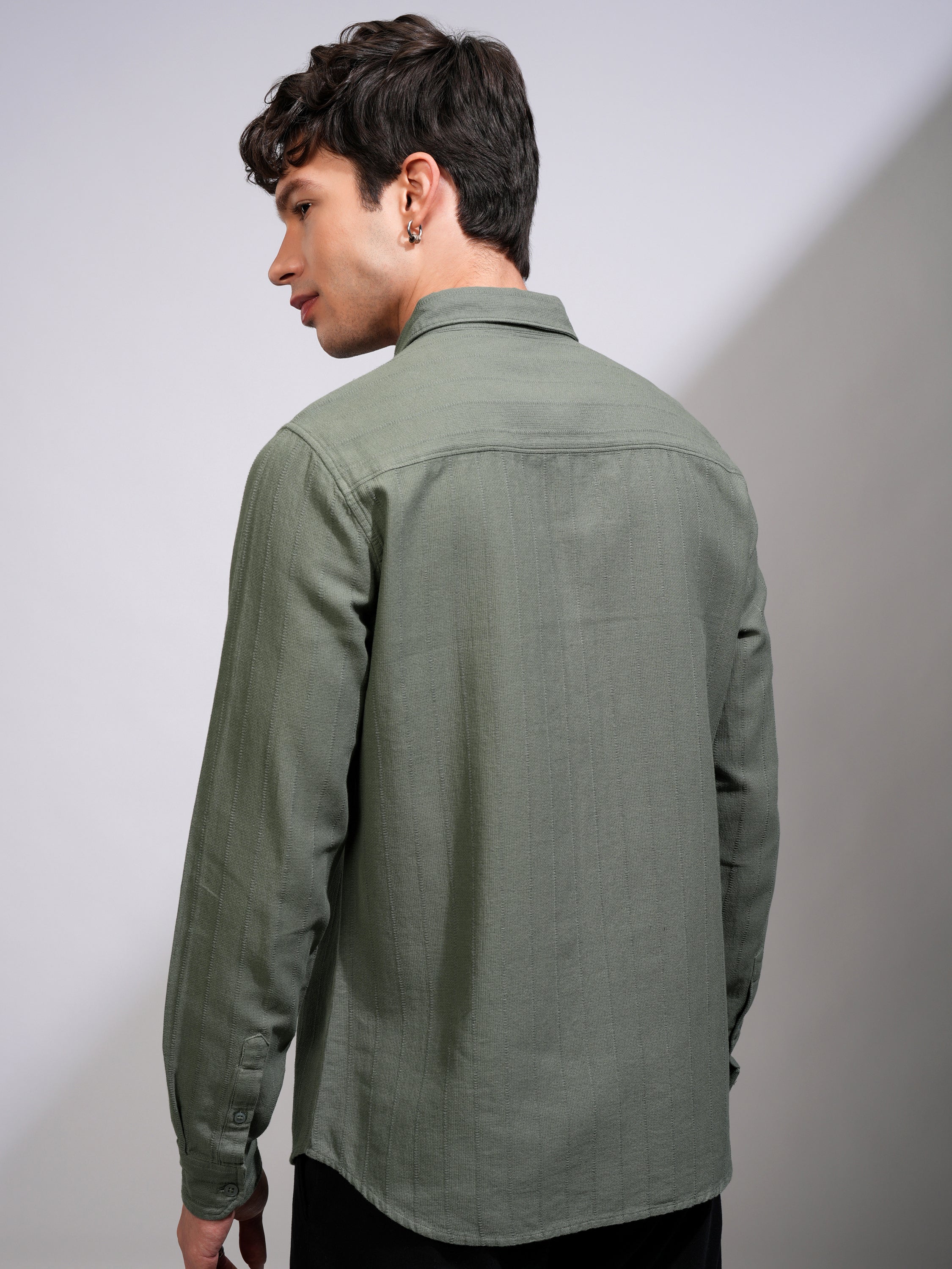 Highlander Men Green Self Design Regular Fit Casual Shirt - Green - Image 3