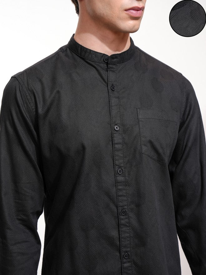 Highlander Men Black Textured Regular Fit Casual Shirt - Black - Image 5