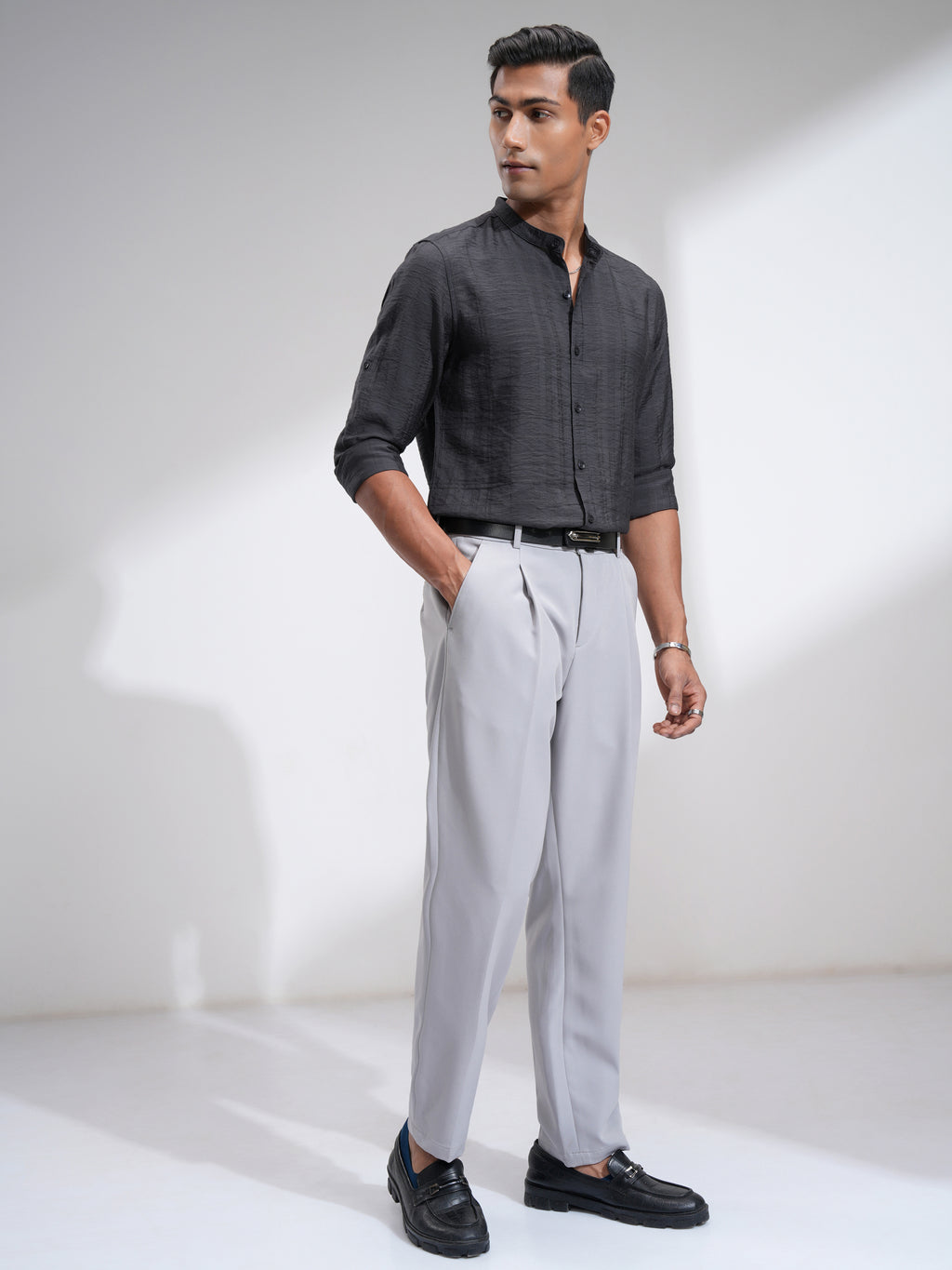 Highlander Men Grey Textured Regular Fit Casual Shirt - Grey - Image 2