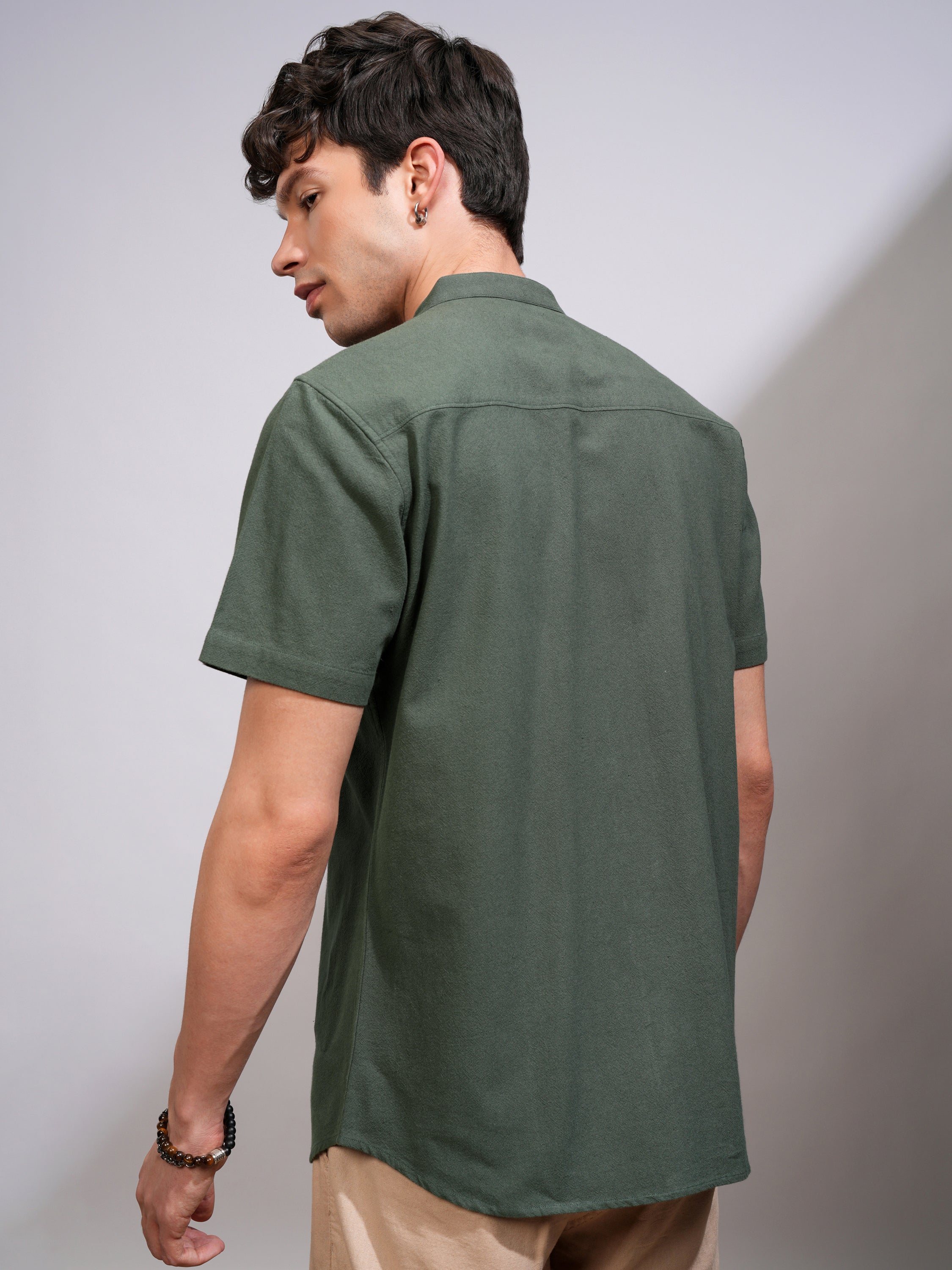 Highlander Men Green Solid Regular Fit Casual Shirt - Green - Image 3