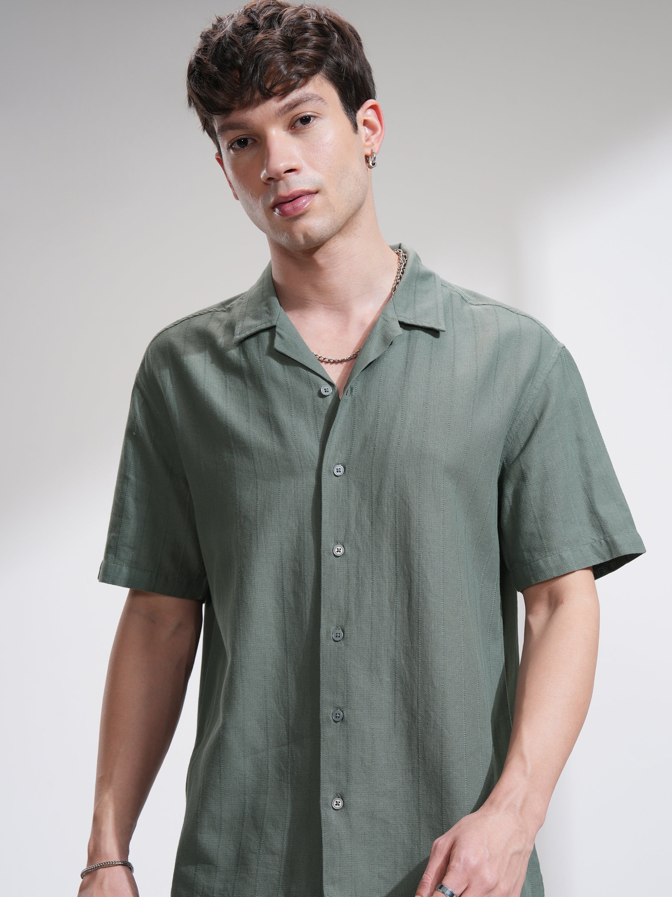 Highlander Men Green Self Design Relaxed Fit Casual Shirt - Green - Image 1