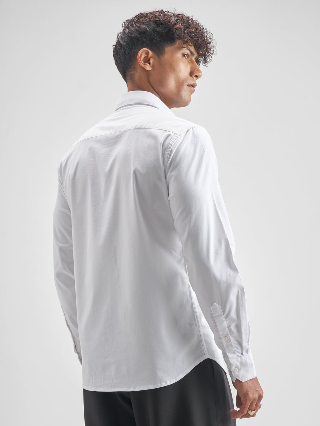 Highlander Men White Solid Slim Fit Casual Shirt - White - Image 3