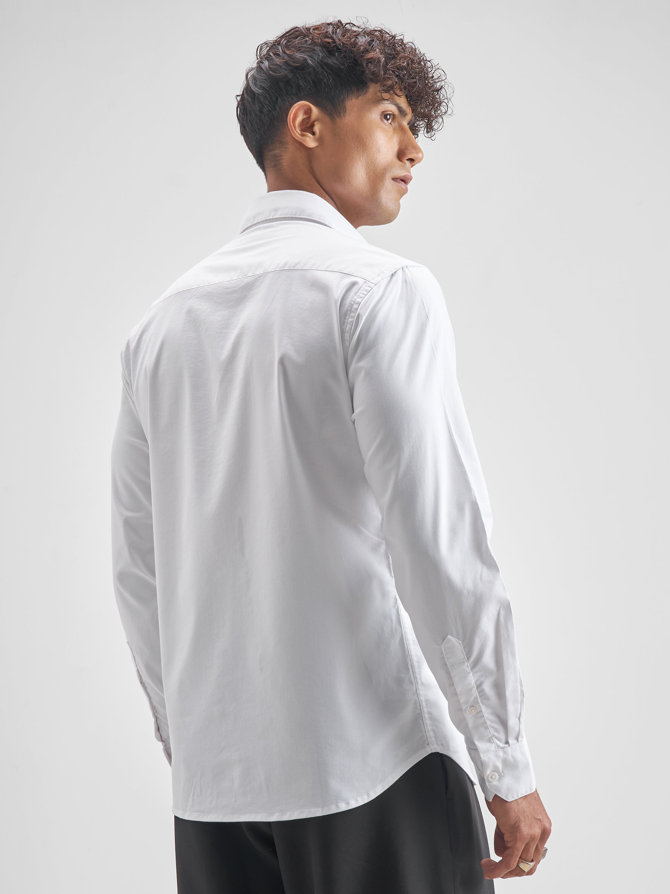 Highlander Men White Solid Slim Fit Casual Shirt - White - Image 3