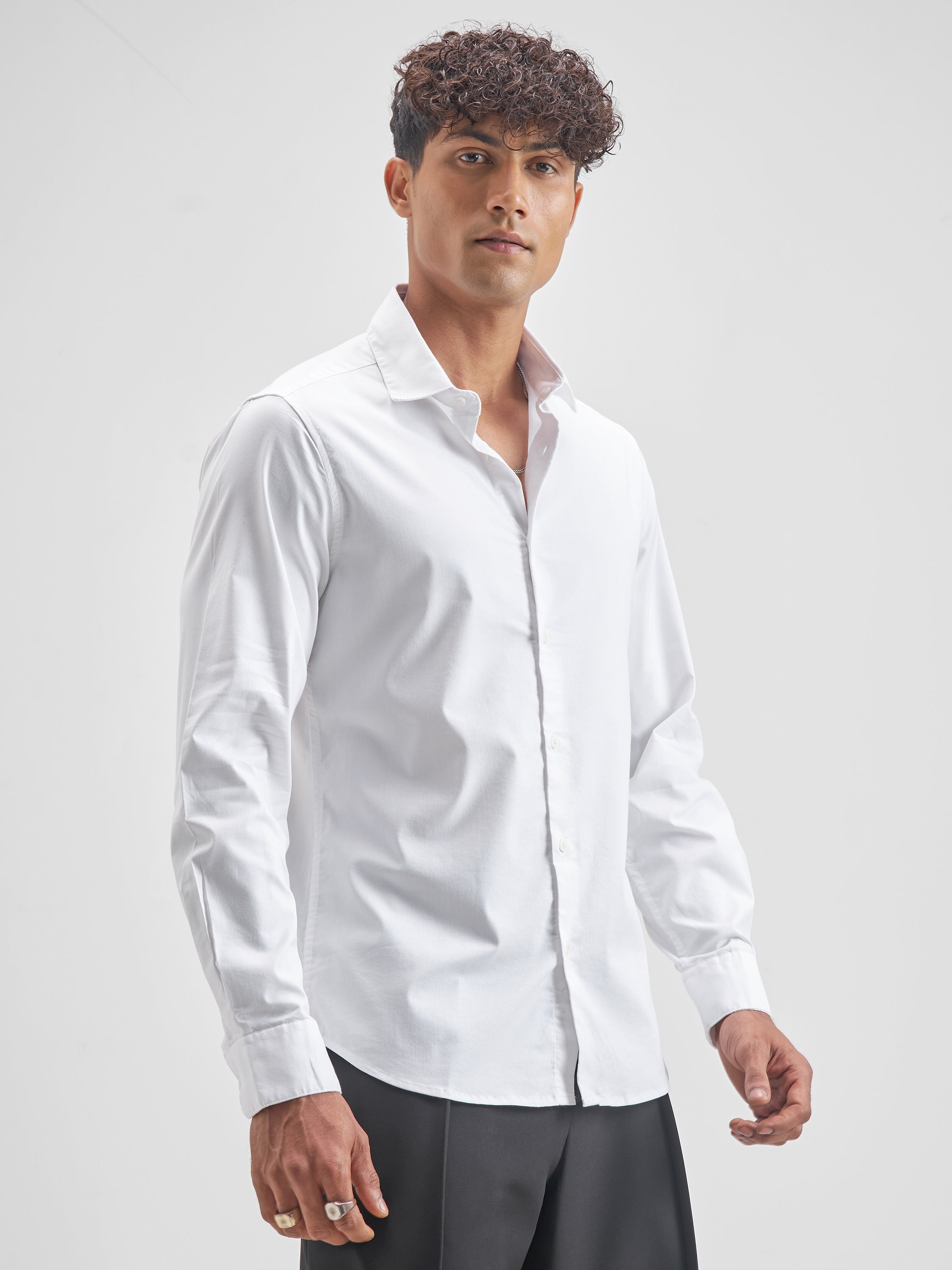 Highlander Men White Solid Slim Fit Casual Shirt - White - Image 6