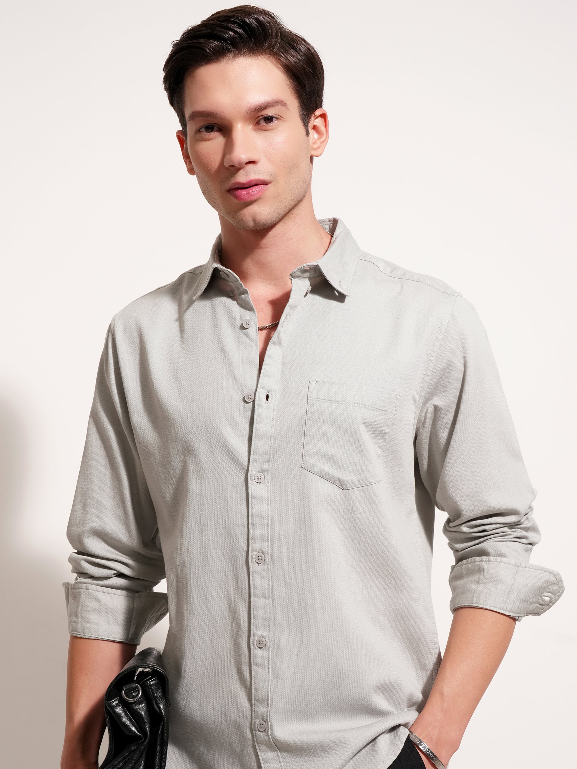 Highlander Men Grey Solid Regular Fit Casual Shirt - Grey - Image 1