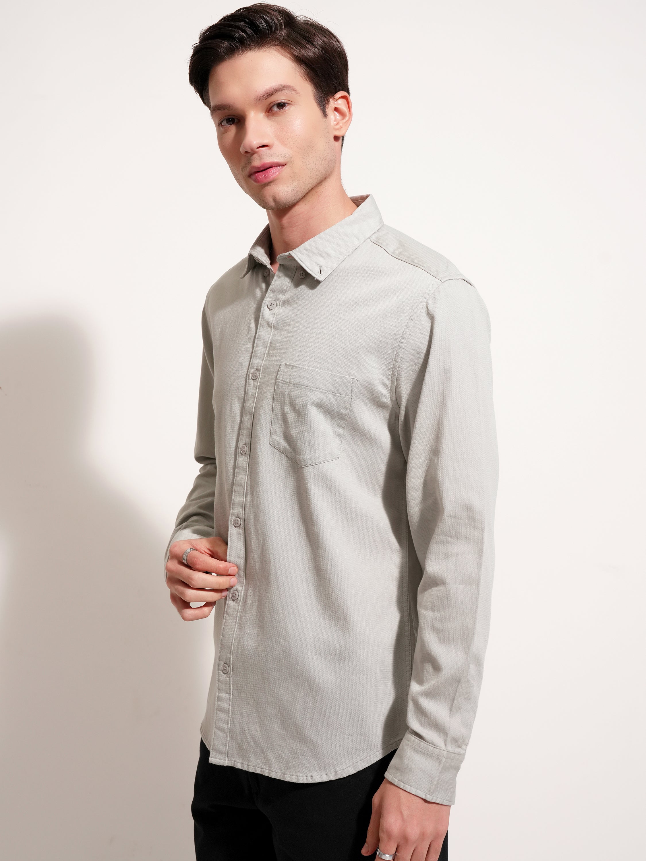 Highlander Men Grey Solid Regular Fit Casual Shirt - Grey - Image 4