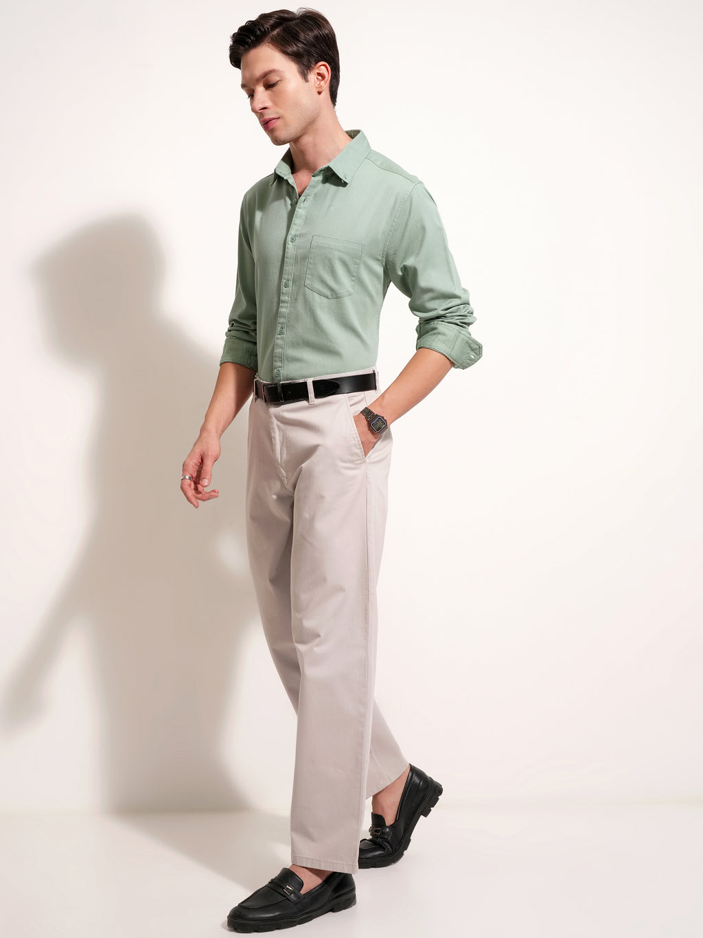 Highlander Men Green Solid Regular Fit Casual Shirt - Green - Image 2
