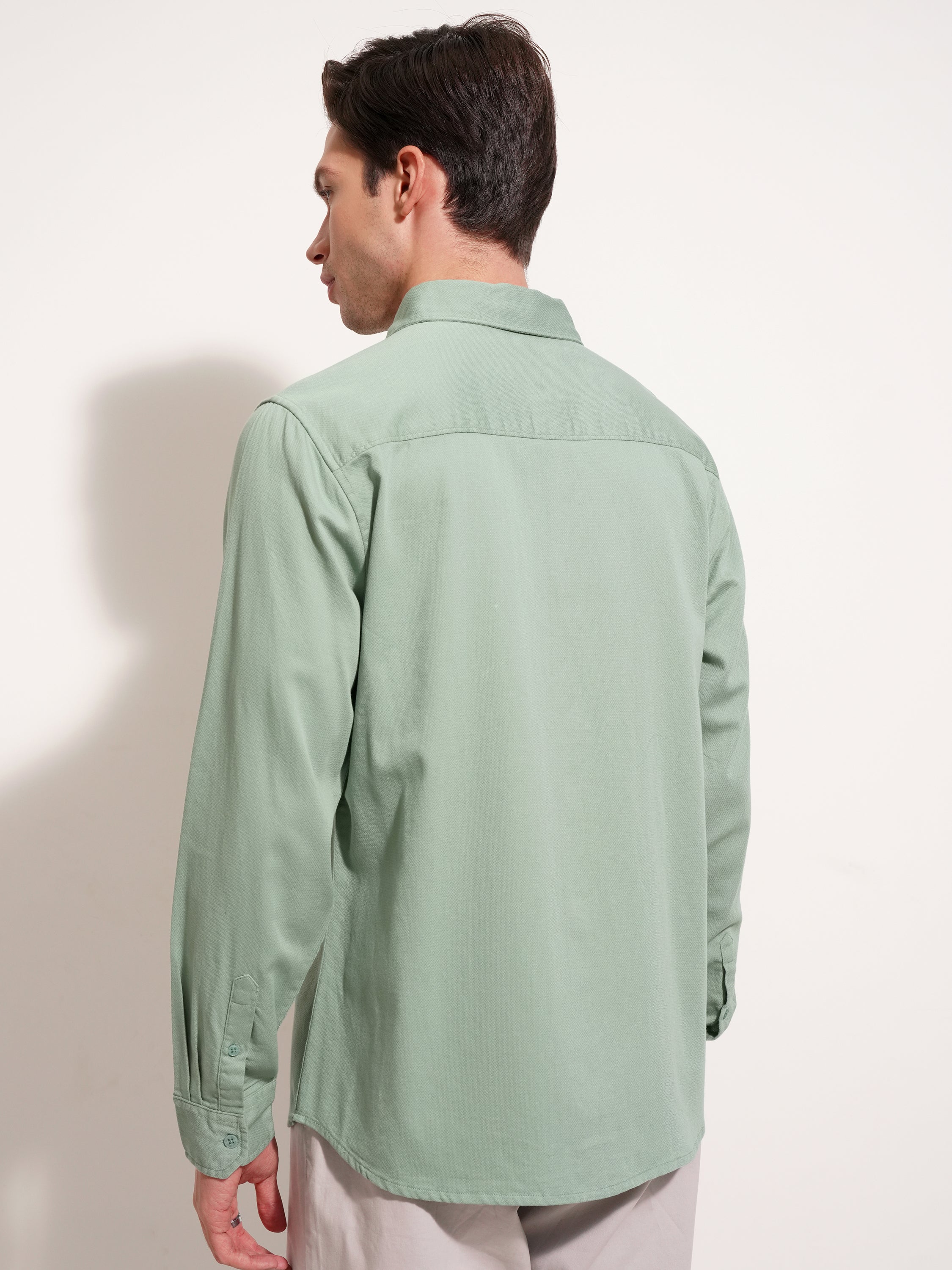 Highlander Men Green Solid Regular Fit Casual Shirt - Green - Image 3