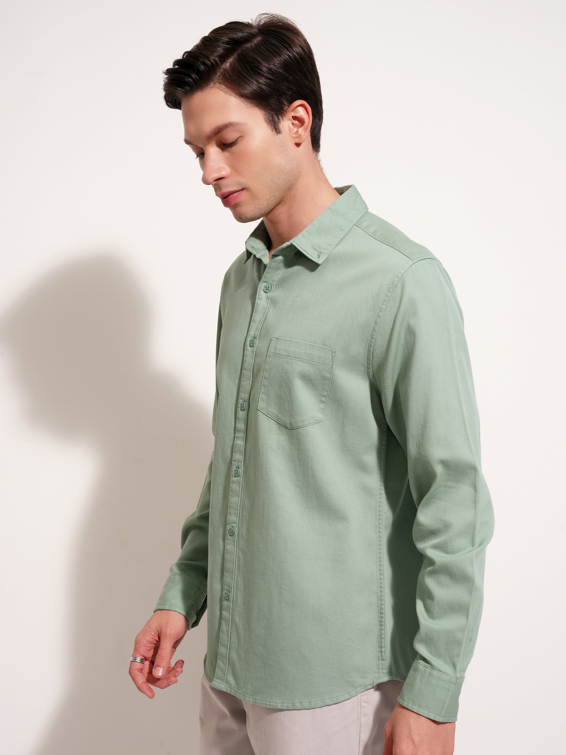 Highlander Men Green Solid Regular Fit Casual Shirt - Green - Image 4