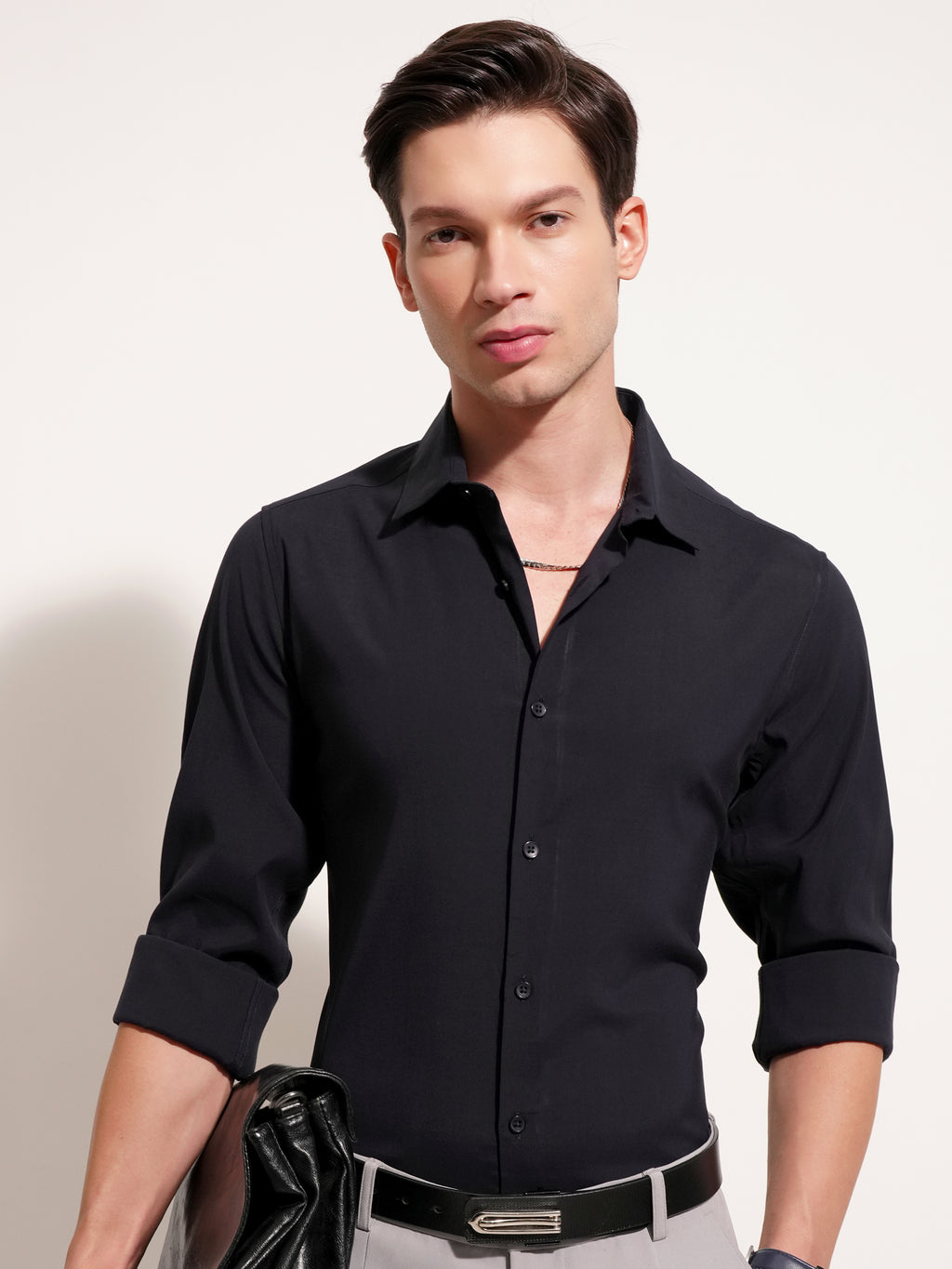 Highlander Men Navy Blue Solid Slim Fit Casual Shirt - Navy Blue - Image 1