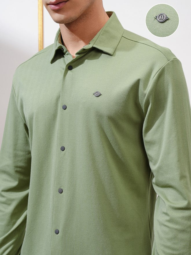 Highlander Men Green Solid Slim Fit Casual Shirt - Green - Image 5